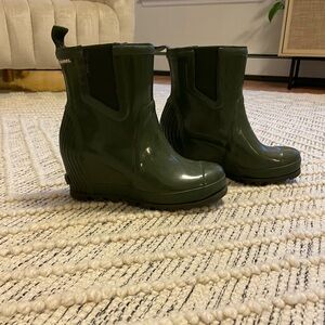 Sorel, 8, Olive green